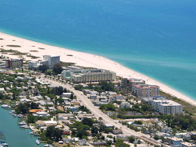 Sunset Vistas Two Bedroom Beachfront Suites St. Pete Beach Eksteriør bilde