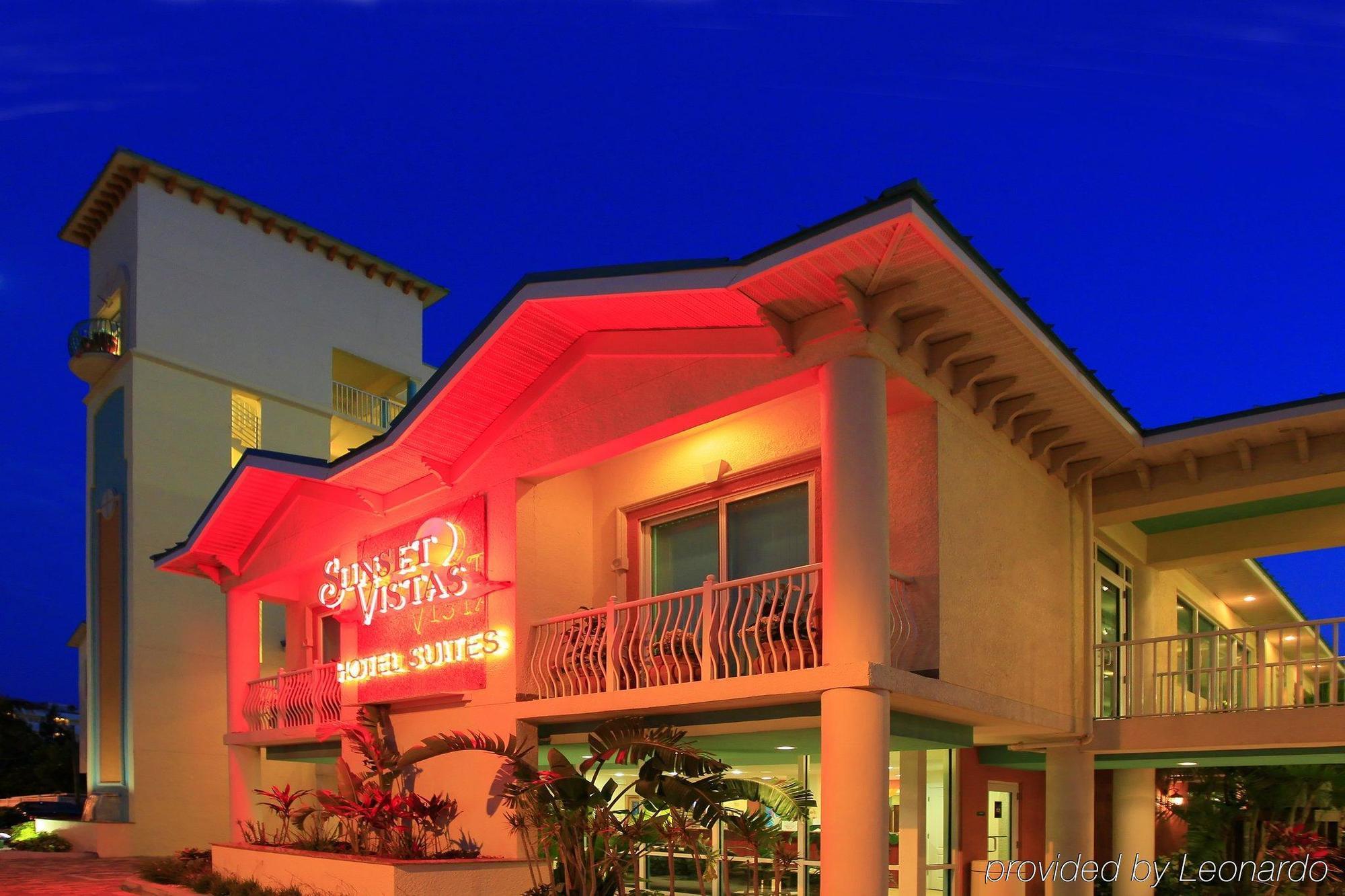 Sunset Vistas Two Bedroom Beachfront Suites St. Pete Beach Eksteriør bilde