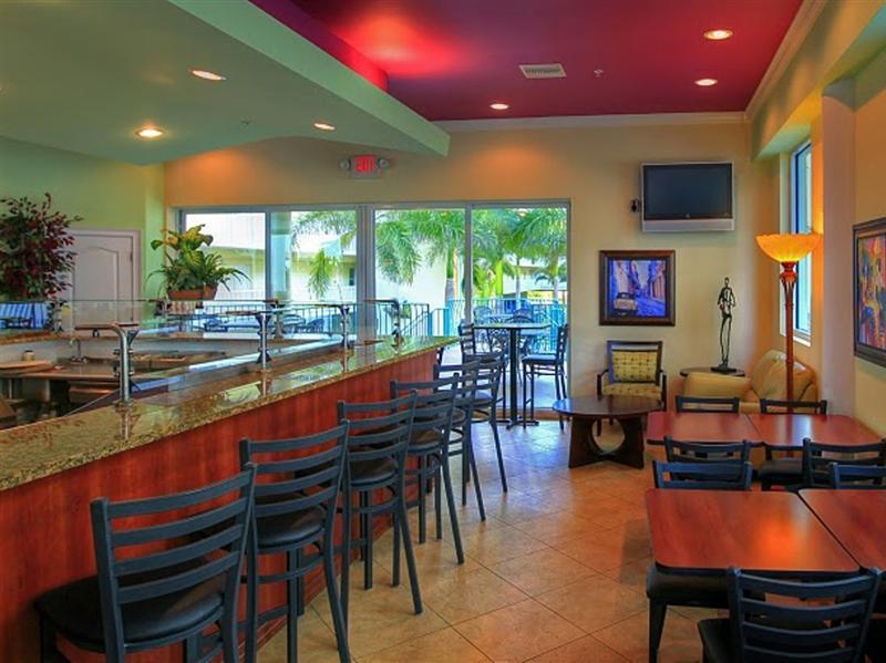 Sunset Vistas Two Bedroom Beachfront Suites St. Pete Beach Eksteriør bilde