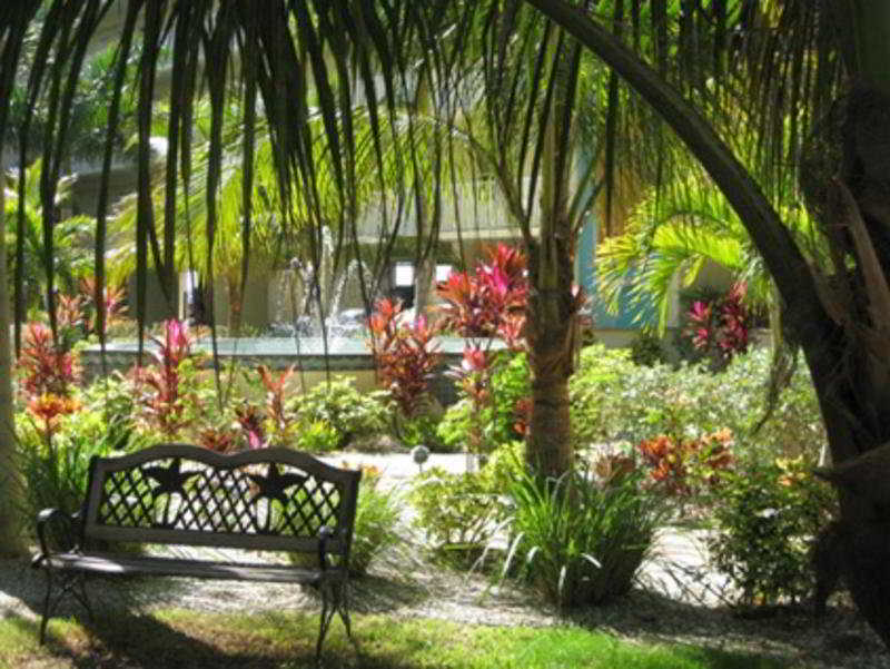 Sunset Vistas Two Bedroom Beachfront Suites St. Pete Beach Eksteriør bilde