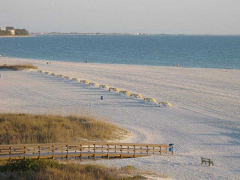 Sunset Vistas Two Bedroom Beachfront Suites St. Pete Beach Fasiliteter bilde
