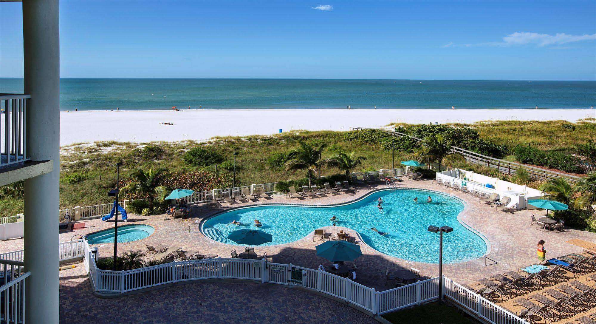 Sunset Vistas Two Bedroom Beachfront Suites St. Pete Beach Eksteriør bilde