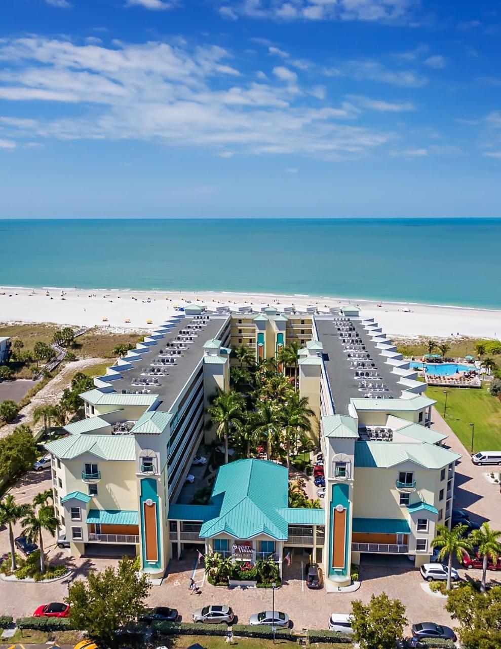 Sunset Vistas Two Bedroom Beachfront Suites St. Pete Beach Eksteriør bilde