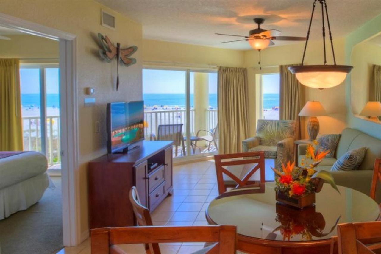 Sunset Vistas Two Bedroom Beachfront Suites St. Pete Beach Eksteriør bilde