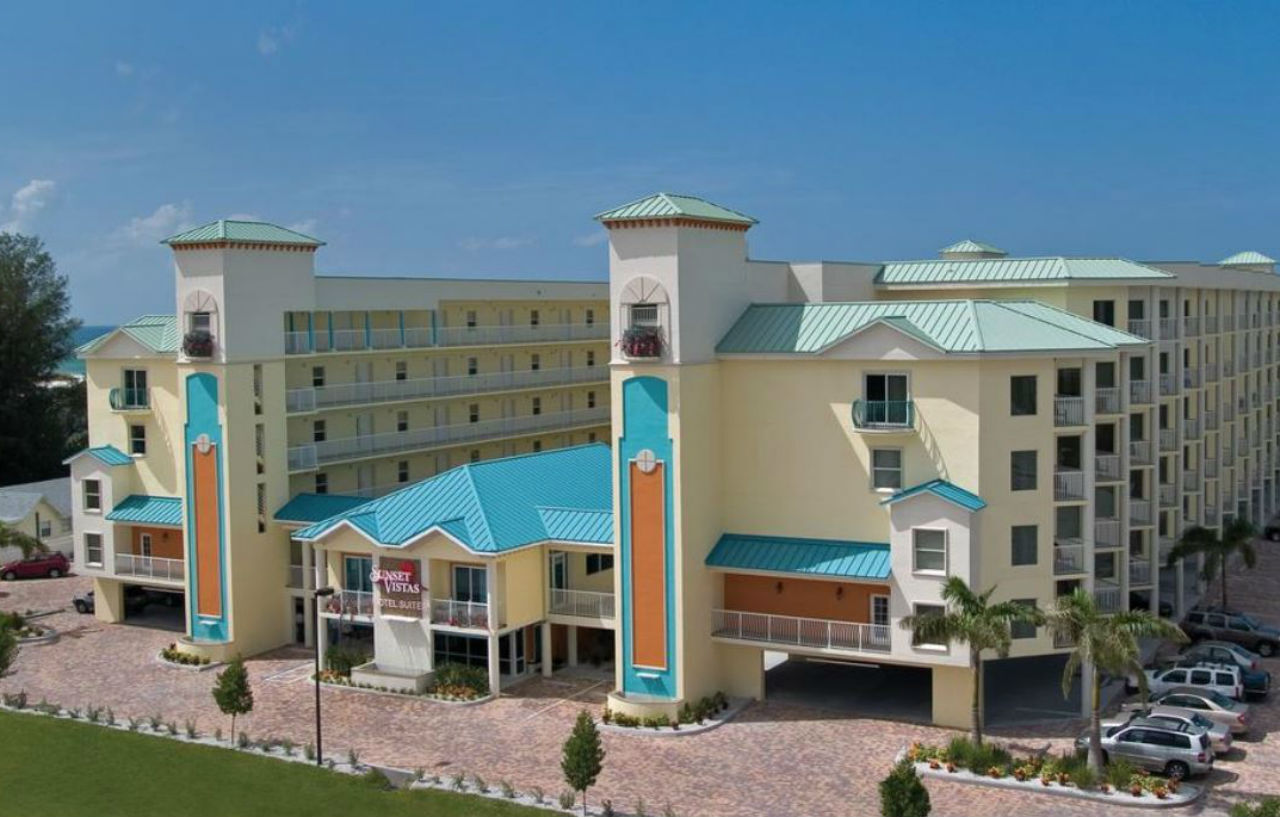 Sunset Vistas Two Bedroom Beachfront Suites St. Pete Beach Eksteriør bilde